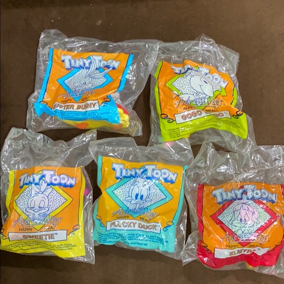 McDonald’s Happy Meal toys-5 Tiny Toon Adventures - Picture 1 of 11